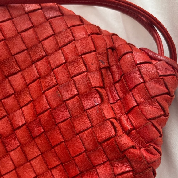 Bottega Veneta Vintage Red Woven Shoulder Bag - Picture 4 of 10